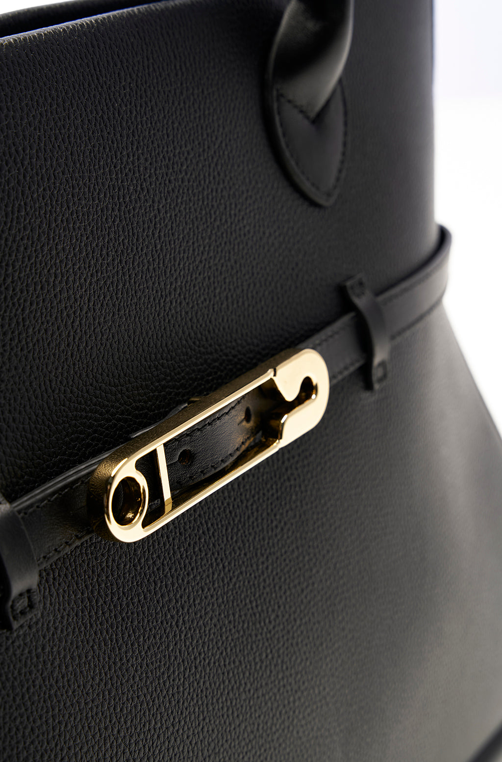 Tote bag in leather with Safty Pin/Belt detail