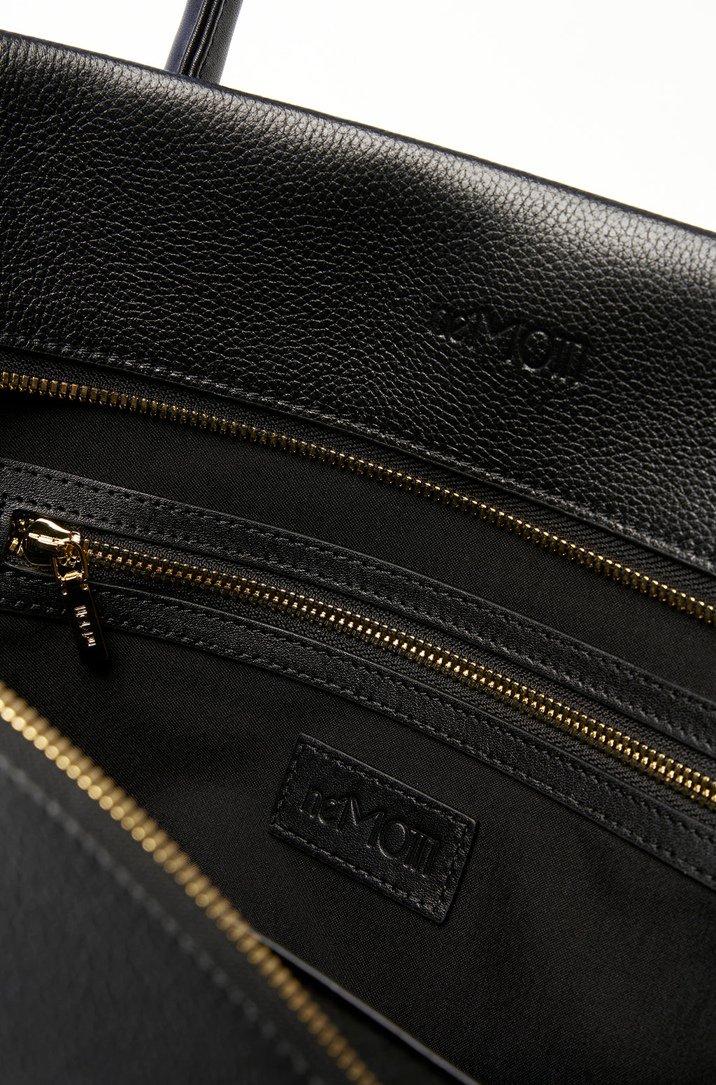 Tote bag in leather with Safty Pin/Belt detail