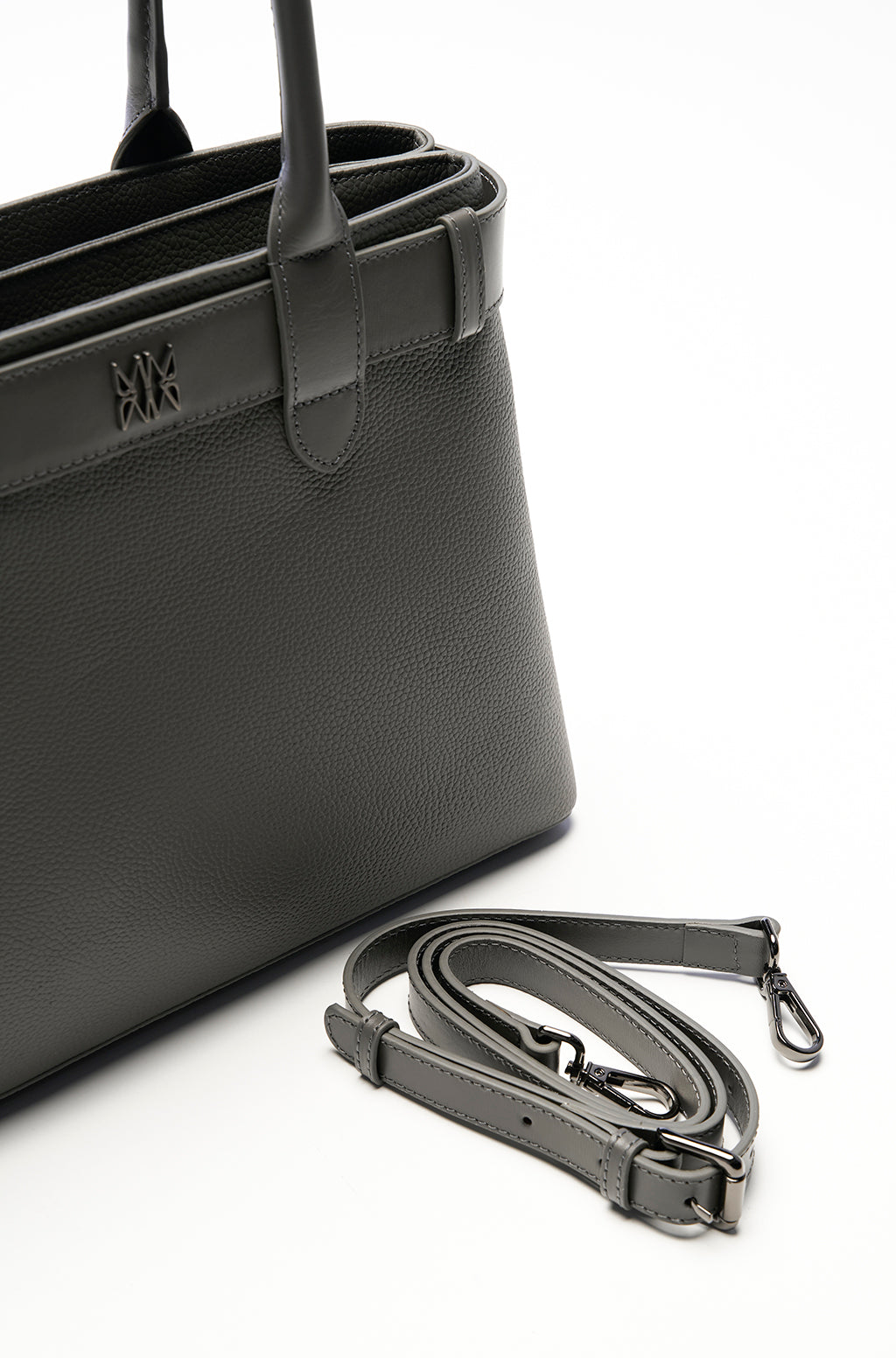 Tote bag in leather with belt detail